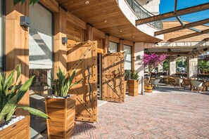 Courtyard - Blu Bay Hotel Sozopol (Sozopol)