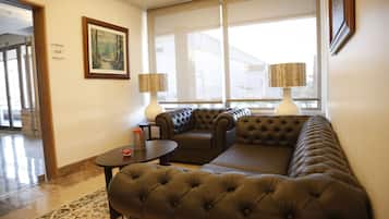 Sala de estar en el lobby
