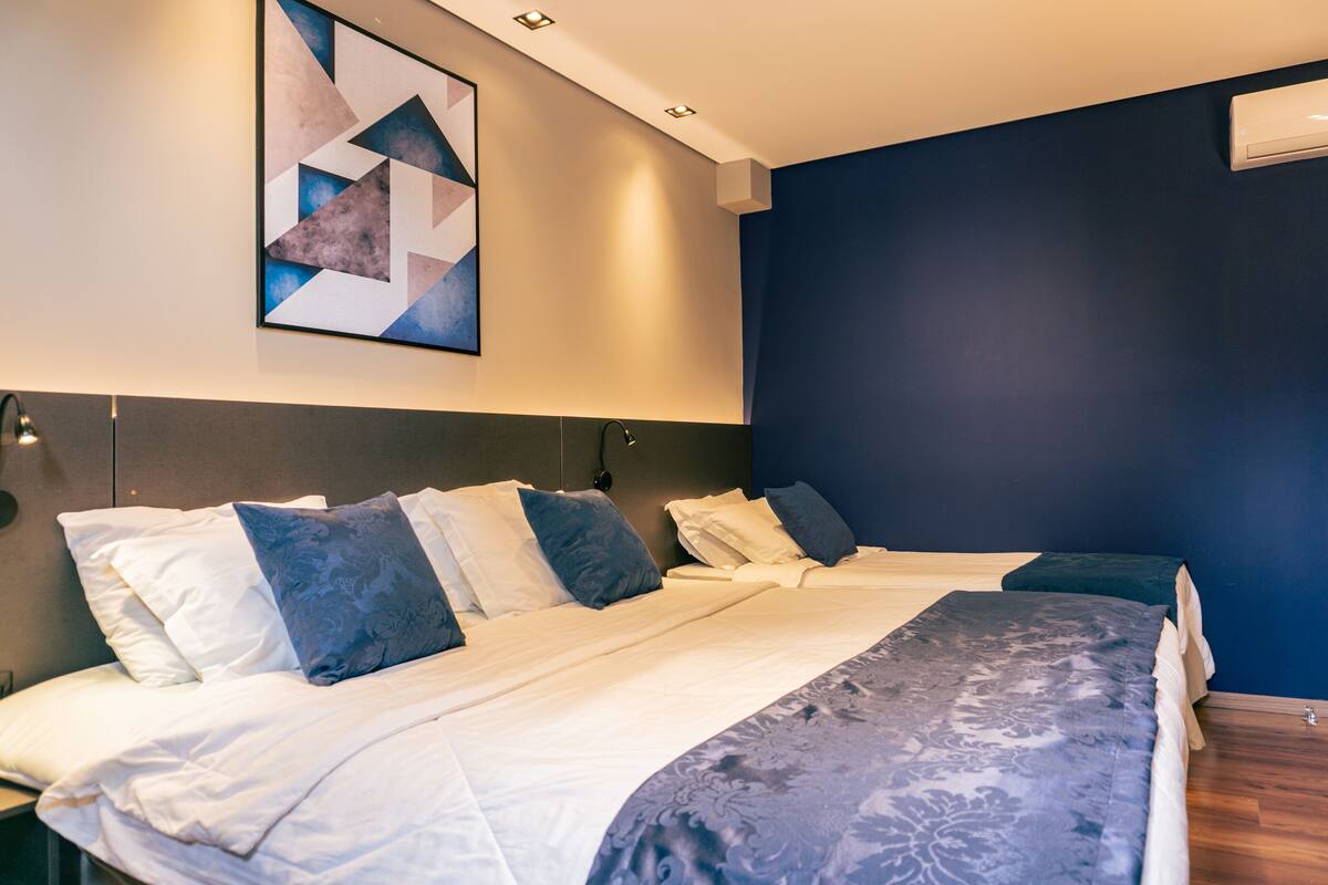 minibar, desk, iron/ironing board, free wifi