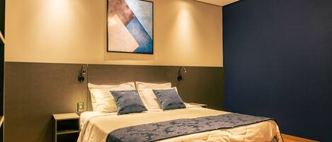 Minibar, skrivbord, strykjärn/strykbräda och gratis wi-fi