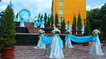 Tempat pernikahan outdoor