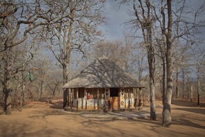 Baleni Cultural Camp (1) | Ausblick vom Zimmer