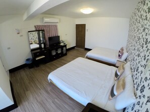 Habitación cuádruple Confort, balcón, vista al océano | Vista desde la habitación