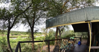 Mtomeni Safari Camp