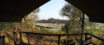 Mtomeni Safari Camp