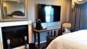 Kamar Standar, 1 Tempat Tidur Queen, kamar mandi pribadi, pemandangan kota (Chayil) | Seprai katun Mesir, seprai premium, dan tirai kedap cahaya