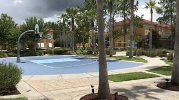 1 bedroom, iron/ironing board, free WiFi