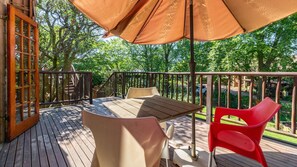 Catembe Bed & Breakfast  | Terrace/patio - Kangelani Lodge (Assagay)