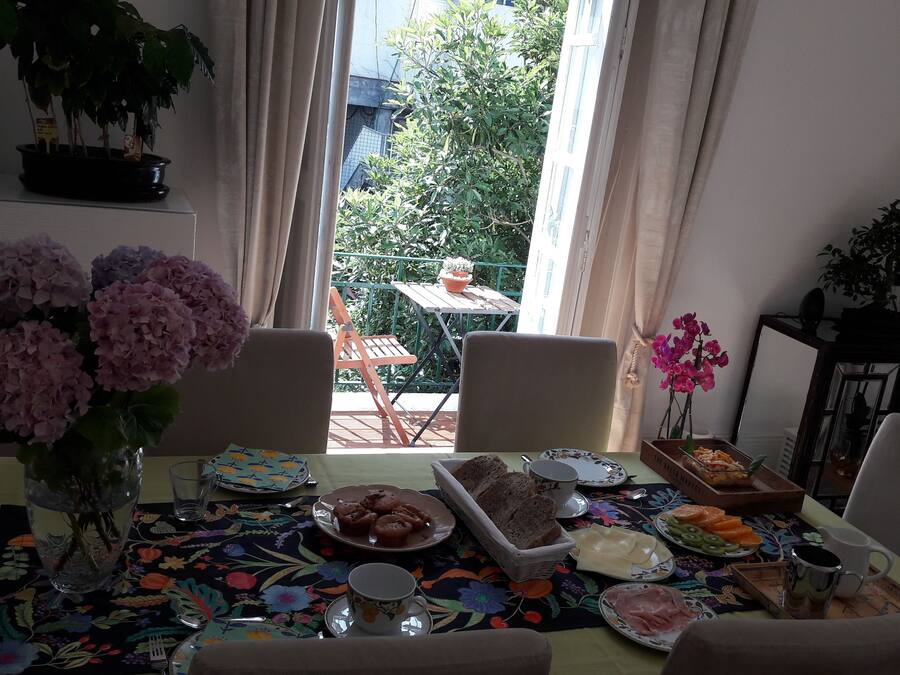 Dineren in de kamer