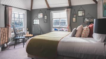 Habitación doble Prestigio | Tabla de planchar con plancha, wifi gratis y ropa de cama