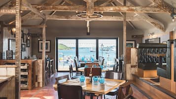 Se sirven desayunos, comidas y cenas