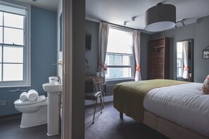 스탠다드 더블룸 | 다리미/다리미판, 무료 WiFi, 침대 시트