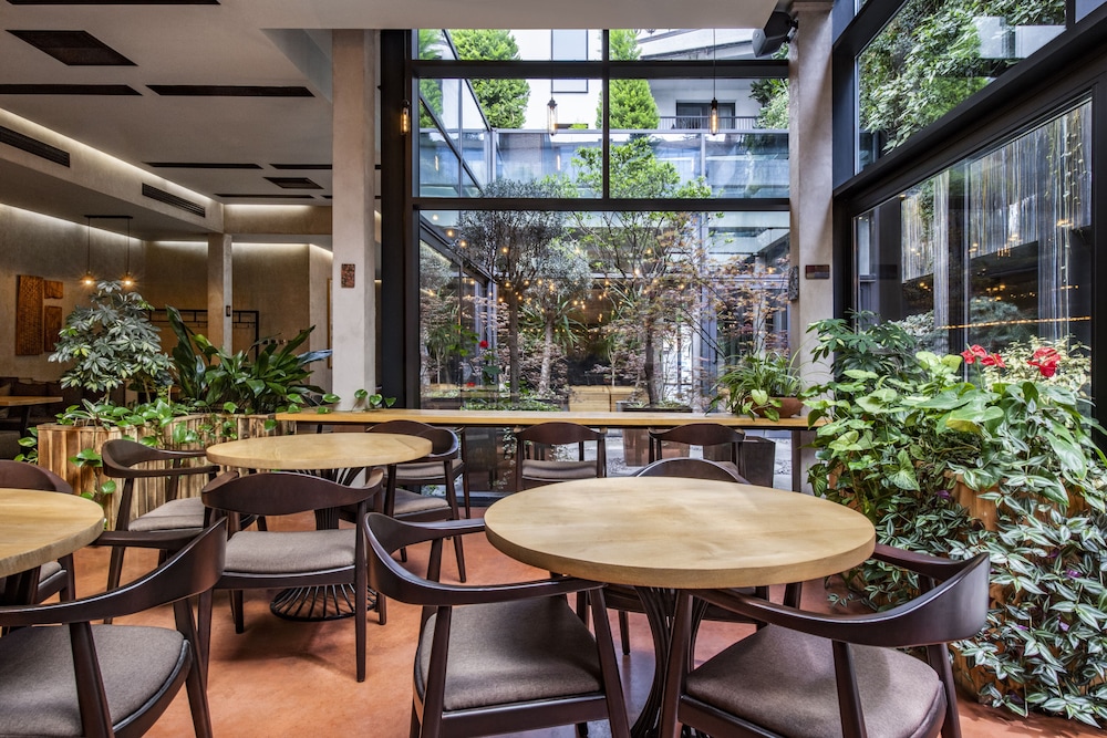 IOTA Hotel Tbilisi by null