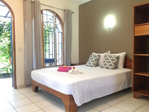 Superior Studio, Non Smoking, Private Bathroom | Premium bedding, minibar, blackout drapes, free WiFi - La Perlita (Jacó)