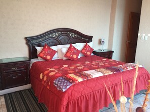 Room, 1 King Bed | Premium bedding, desk, iron/ironing board, free WiFi - Hotel Ejecutivo Inn (Ciudad Hidalgo)