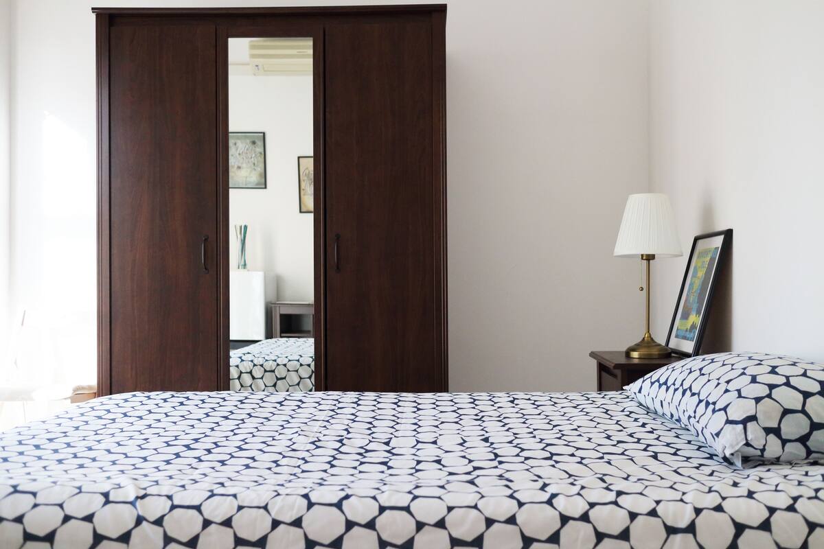 Standard Single Room, Shared Bathroom | Desk, free WiFi