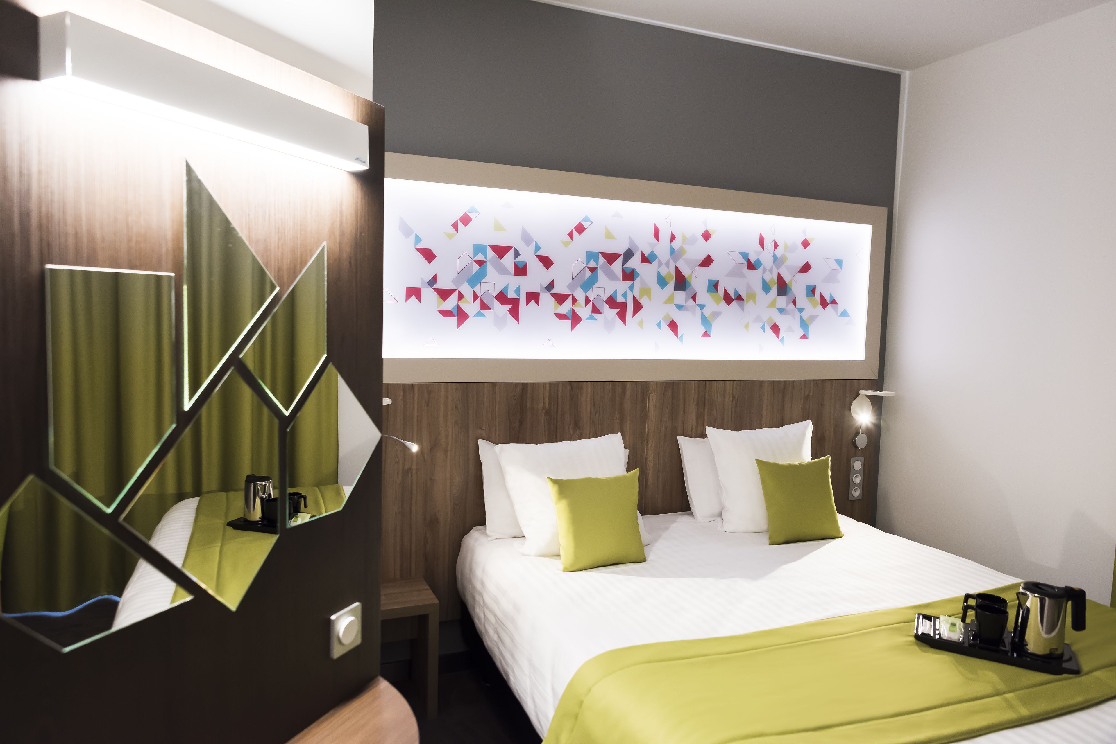 premium bedding, in-room safe, desk, soundproofing