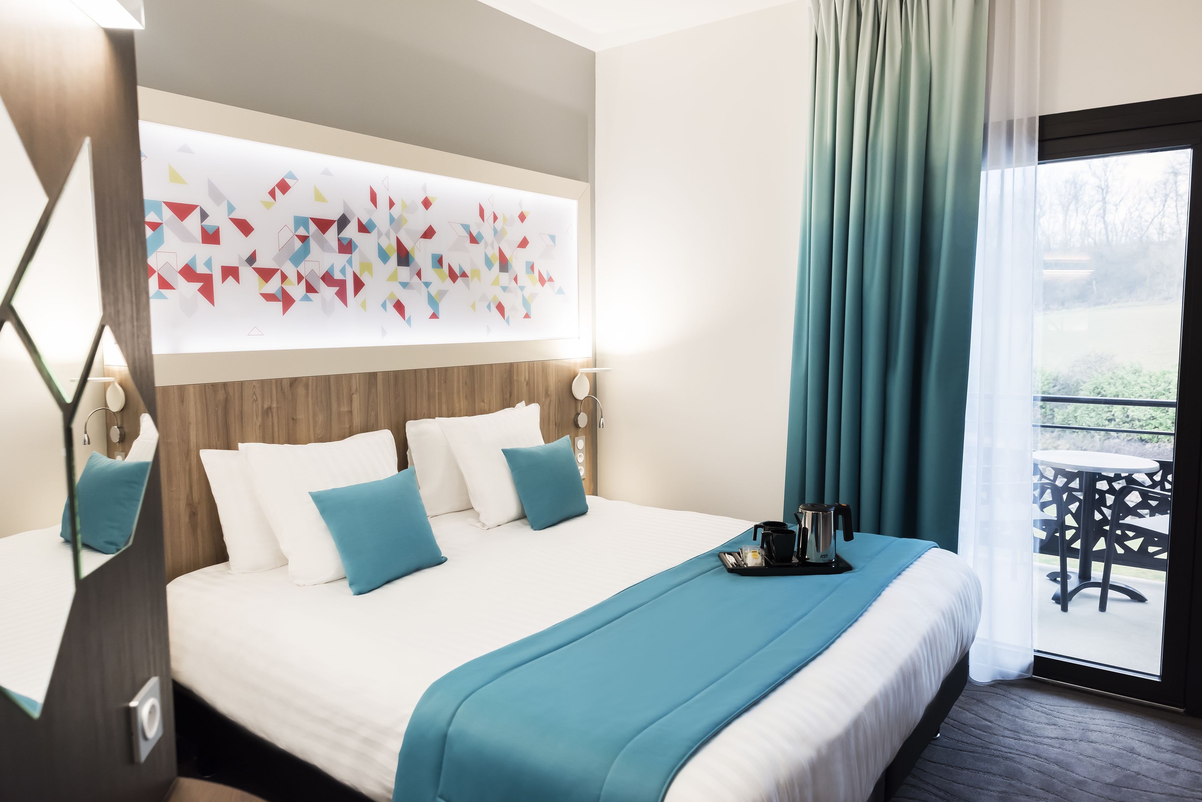 premium bedding, in-room safe, desk, soundproofing