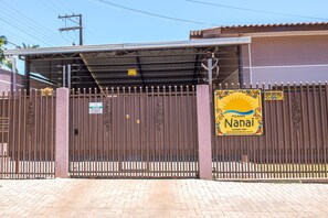 Property entrance - Pousada Nanai (Foz do Iguaçu)