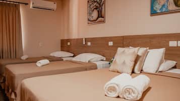 Luxury Suite, Ensuite (Suite Externa 04 ) | Premium bedding, desk, blackout drapes, rollaway beds