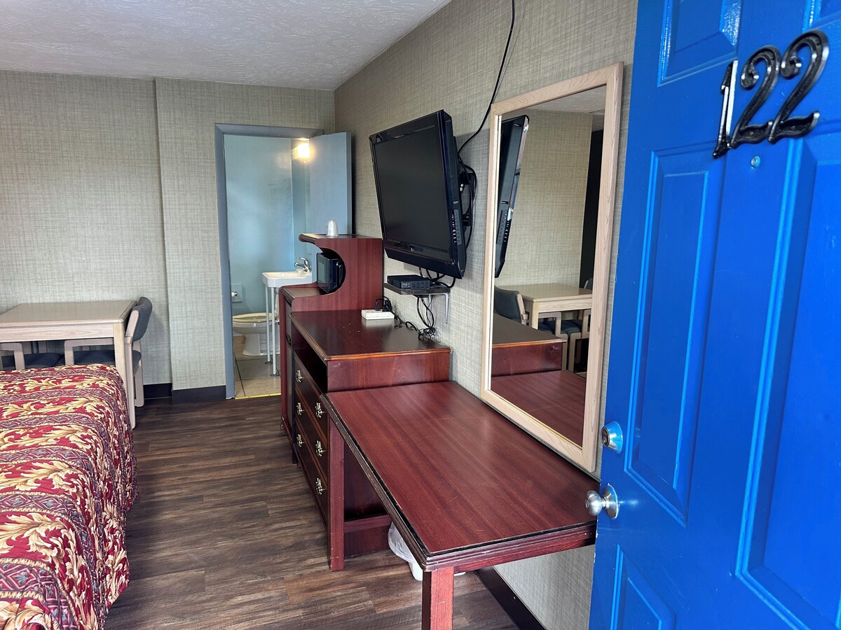 ハバード (OH) Westgate Manor Motel Austintown-Younstown, Ohio ホテル 客室