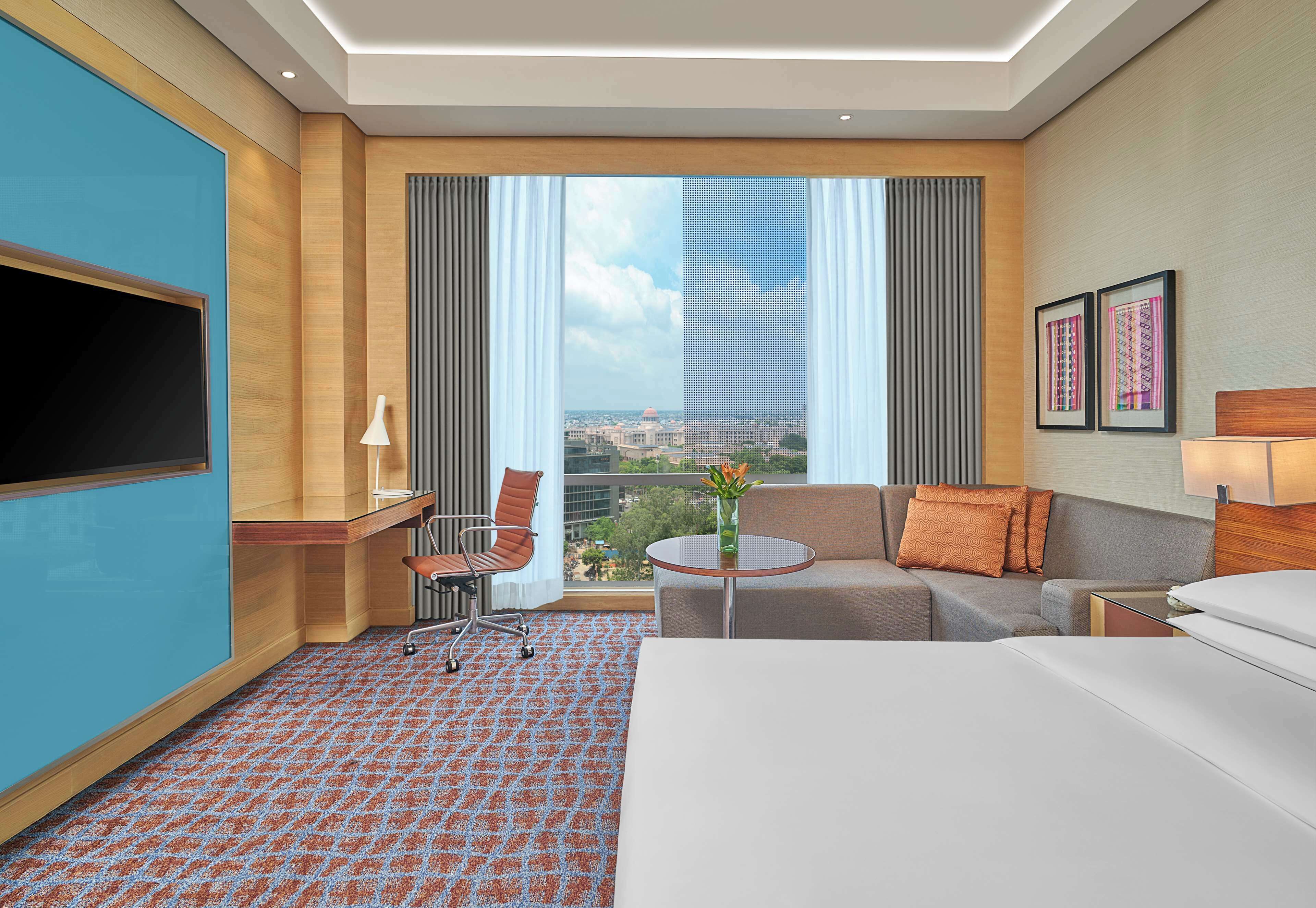 egyptian cotton sheets, premium bedding, down duvets, pillow-top beds