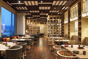 Se sirven cenas y cocina china 