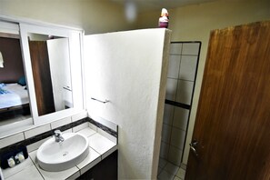 Bathroom - Sayulita Kart Inn (Sayulita)
