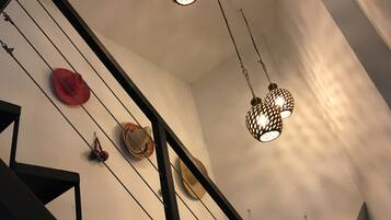 Deluxe Loft, Multiple Beds | Premium bedding, iron/ironing board, rollaway beds, free WiFi