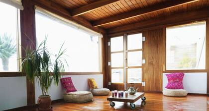 Schöne große 3-Zimmer-Wohnung, Terrasse mit Meerblick, Wireless-LAN.