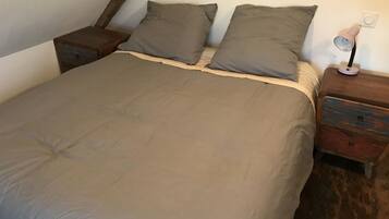 3 dormitorios, Internet, ropa de cama