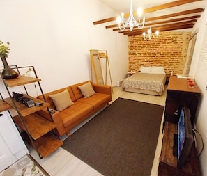 1 quarto, Wi-Fi de cortesia, roupa de cama