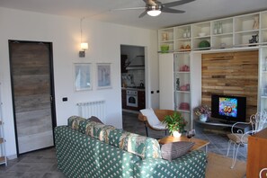 TV connectée, jeux vidéo, livres, chaîne hi-fi