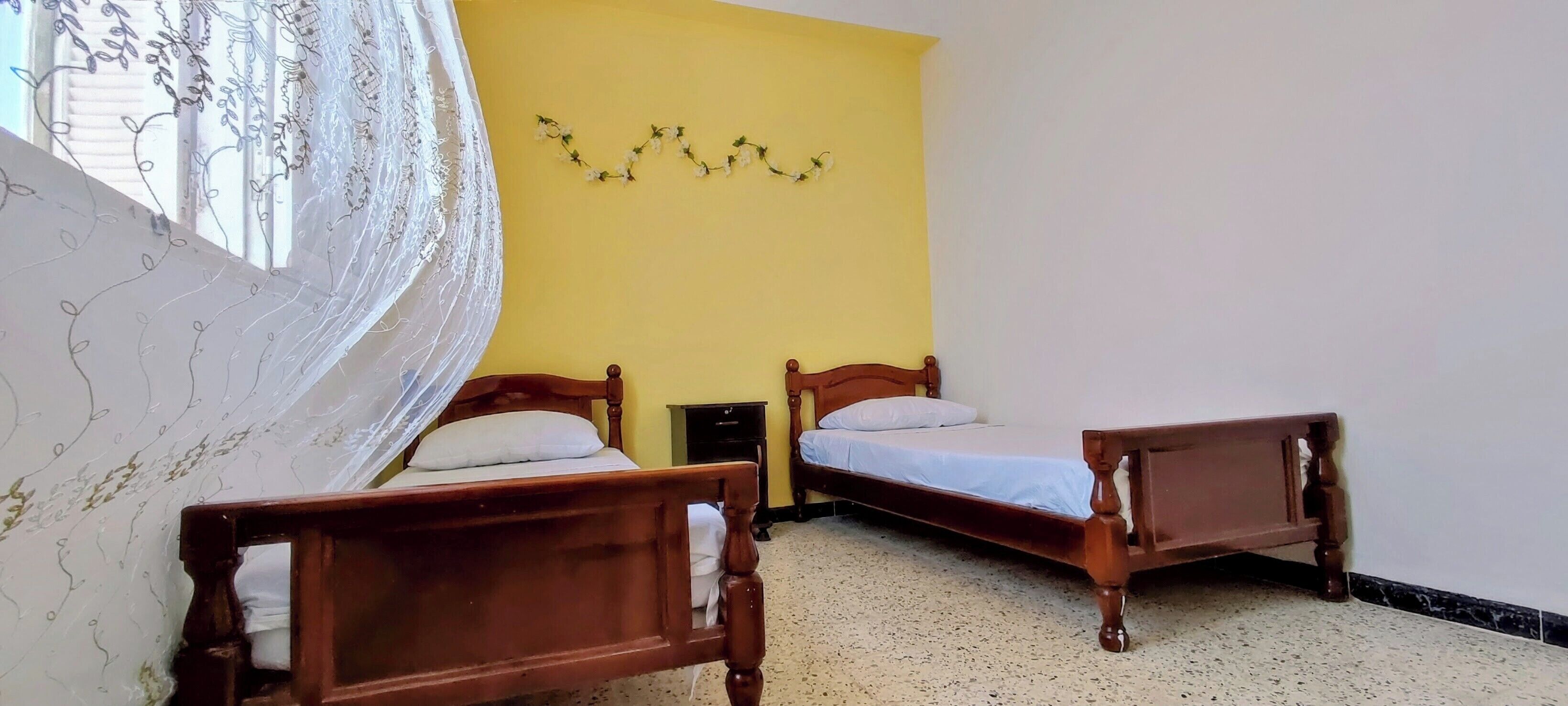 2 habitaciones, internet y ropa de cama 