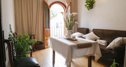 Casa Las Nieves I. Piso Tranquilo, Céntrico y Luminoso con Terraza