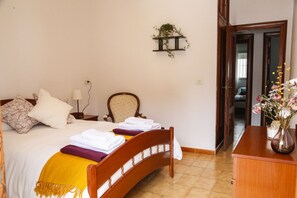 3 chambres, fer et planche Ă repasser, Wi-Fi gratuit, draps fournis