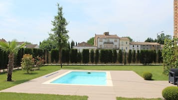 Piscina a l'aire lliure