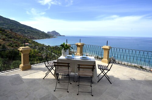 The Tower & La Torretta by the Sea-Villa Palamara 1868