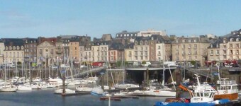 Bright apartment le Pollet le Colbert