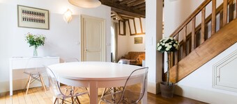 Les Bons Enfants - A beautiful 2 bedrooms & 2 bathrooms apartment (90m2)