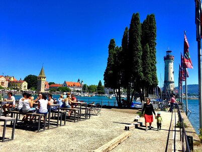 Get up with SEEBLICK style apartments mountain and lake view and terrace in Lindau