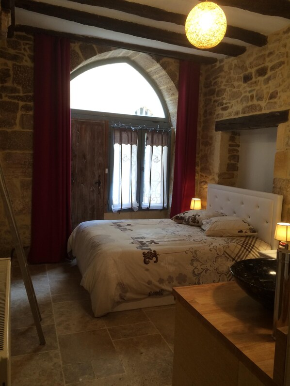 3 Schlafzimmer, Bügeleisen/Bügelbrett, Reisekinderbett, kostenloses WLAN