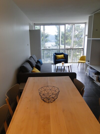T2 bis apartment with private parking, at the foot of the slopes.