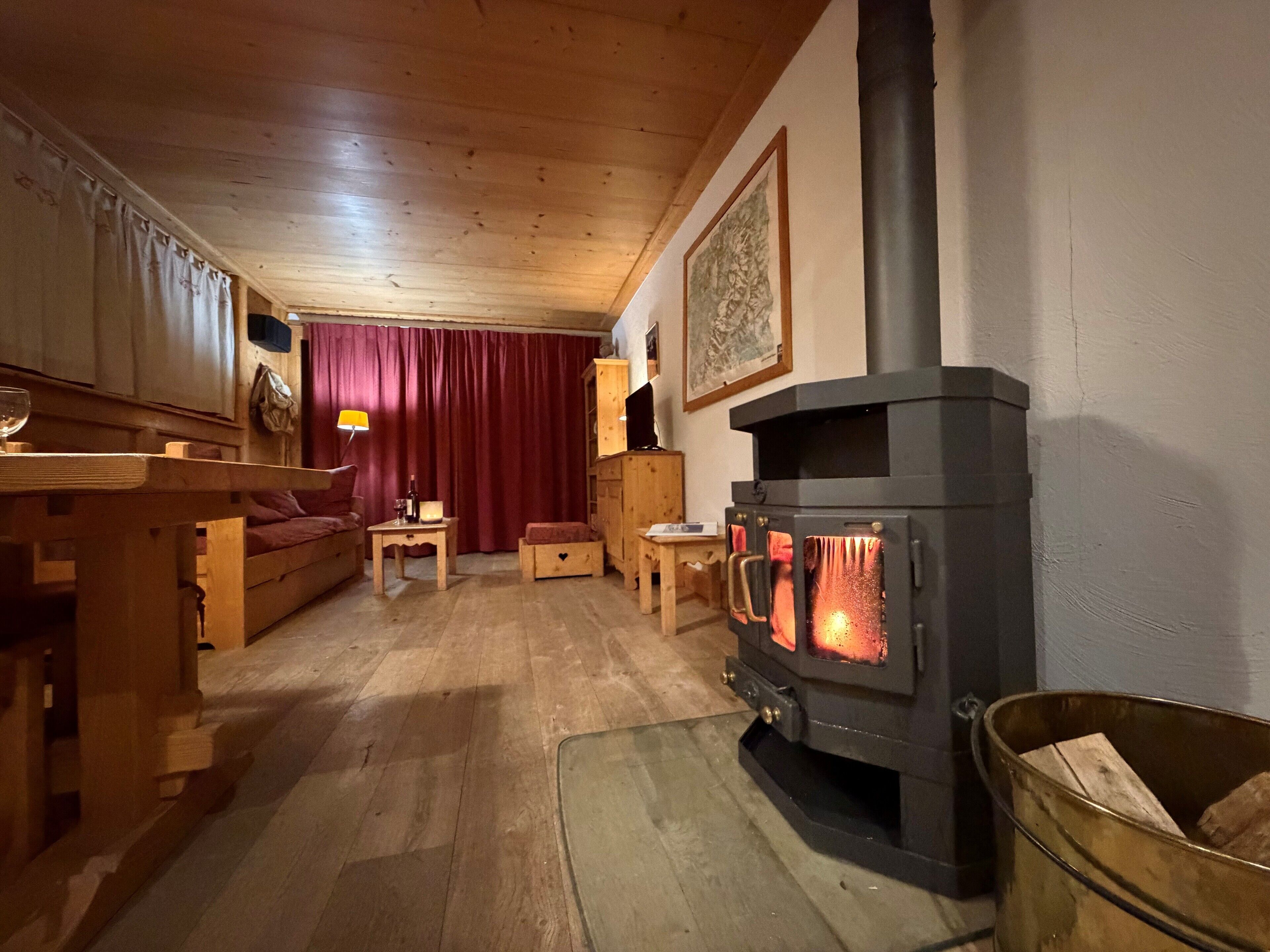 Charming Apartment In A Chalet Facing Mont Blanc And Close To The Slopes. - Megeve
