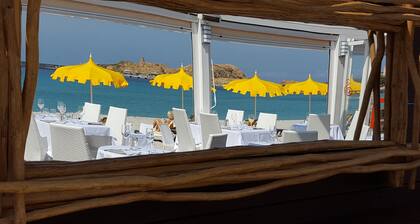 Pigna, apartment in 4-star Arena Bianca villa, close to the sea, pool