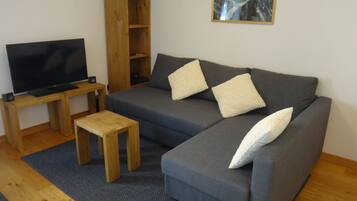 Smart TV, DVD player, stereo, offices