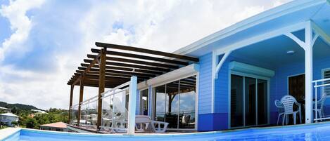 حمّام سباحة خارجي