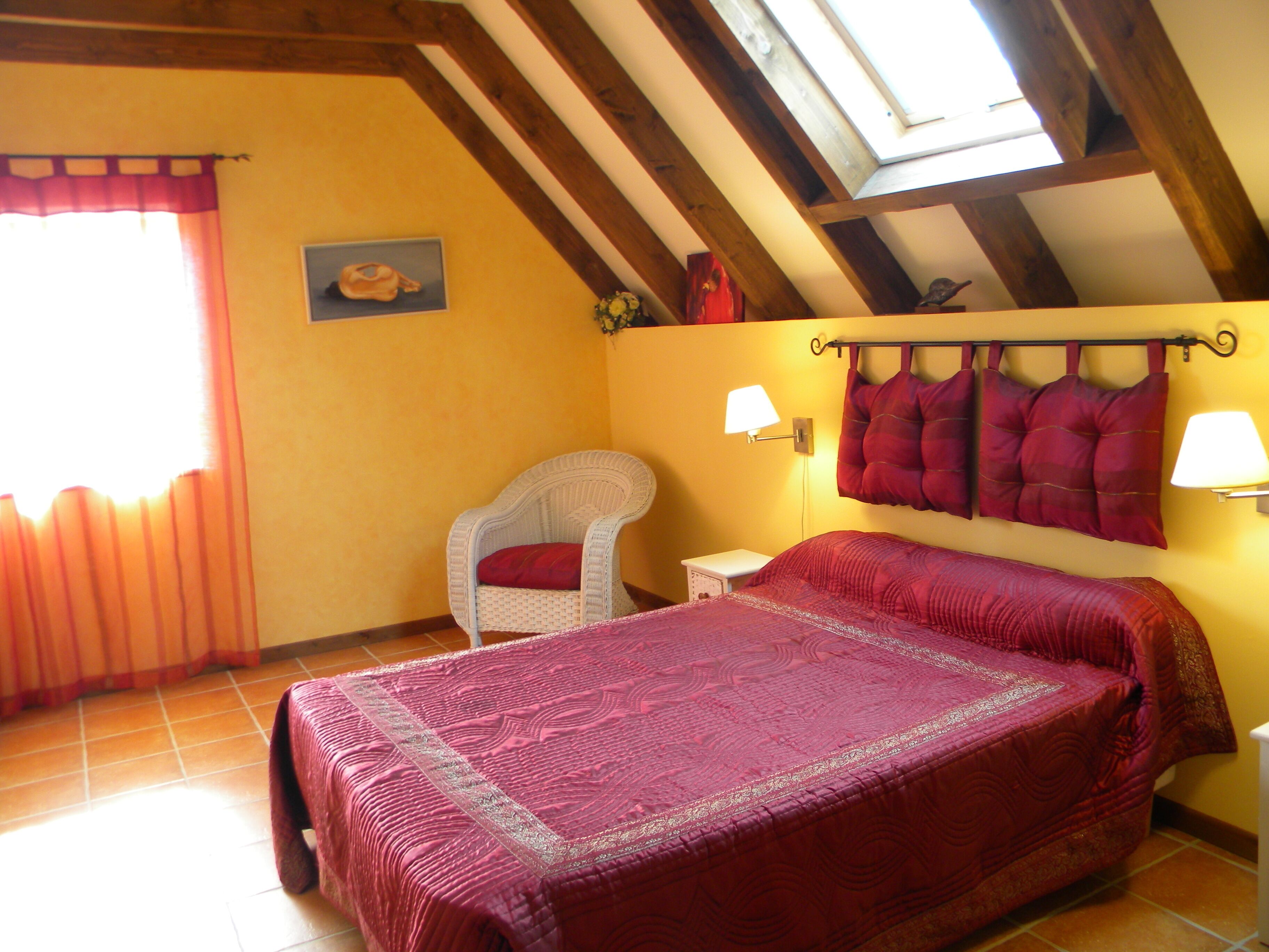 2 bedrooms, iron/ironing board, free WiFi