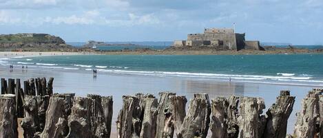 Ubicación cercana a la playa