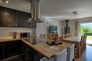 Fridge, microwave, oven, stovetop - Luxurious house, gorgeous view in a charming environment (Saint-Jean-D'aulps)